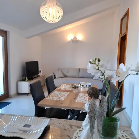 Terrace דירה *